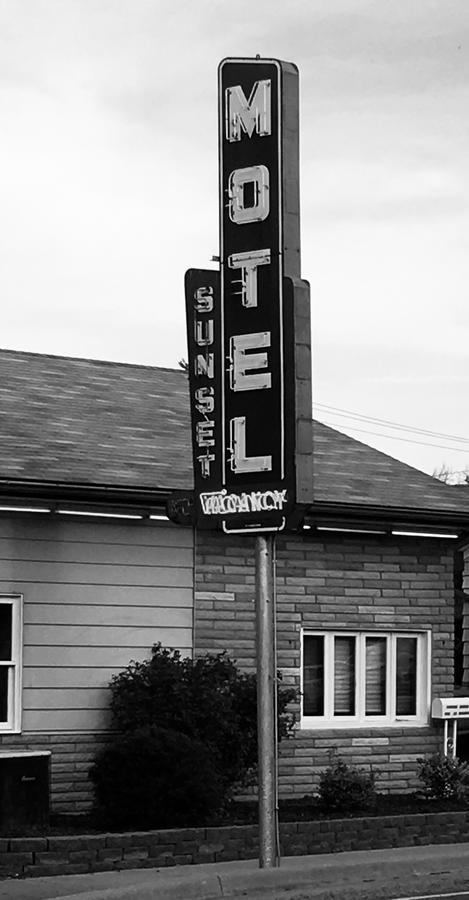 Sunset Motel Waterloo Exteriör bild